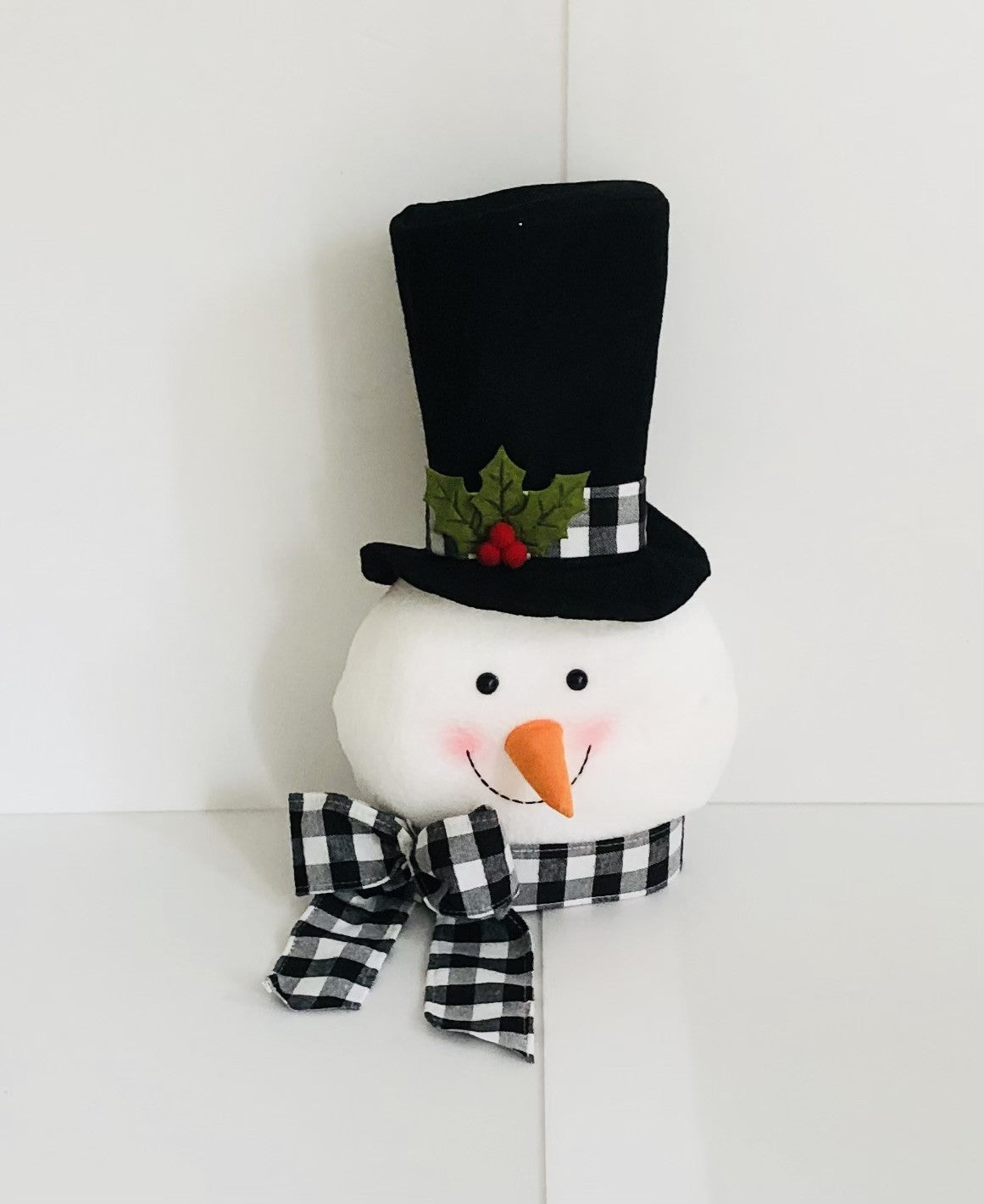 Snowman Tree Topper with Buffalo Plaid Bow & Top Hat – Farmhouse Christmas Decoration