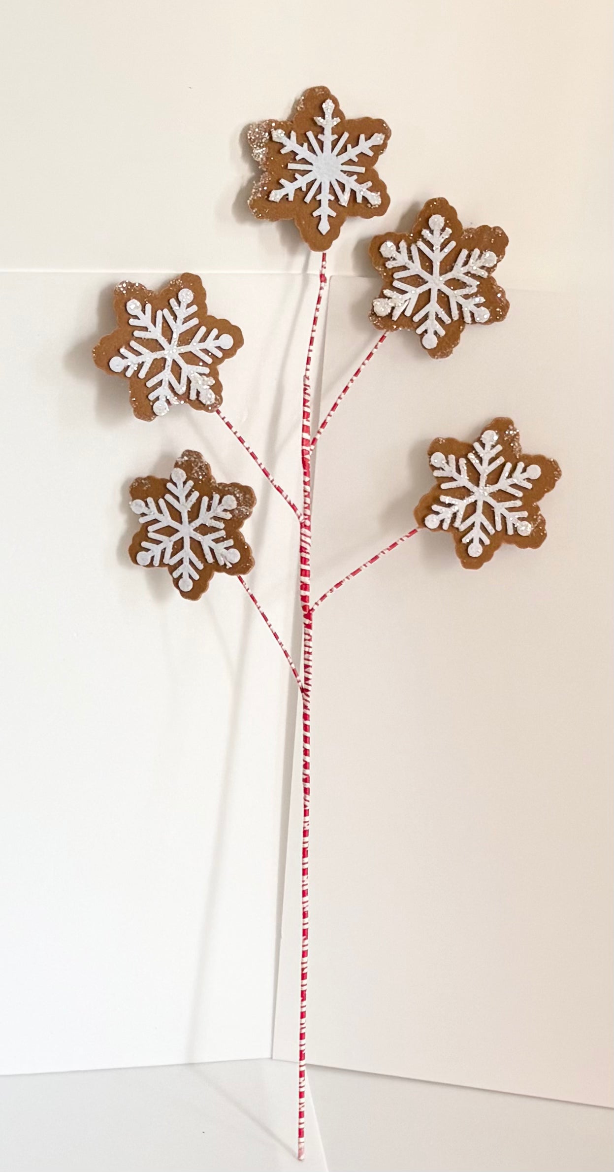 5 felt gingerbread snowflake stem