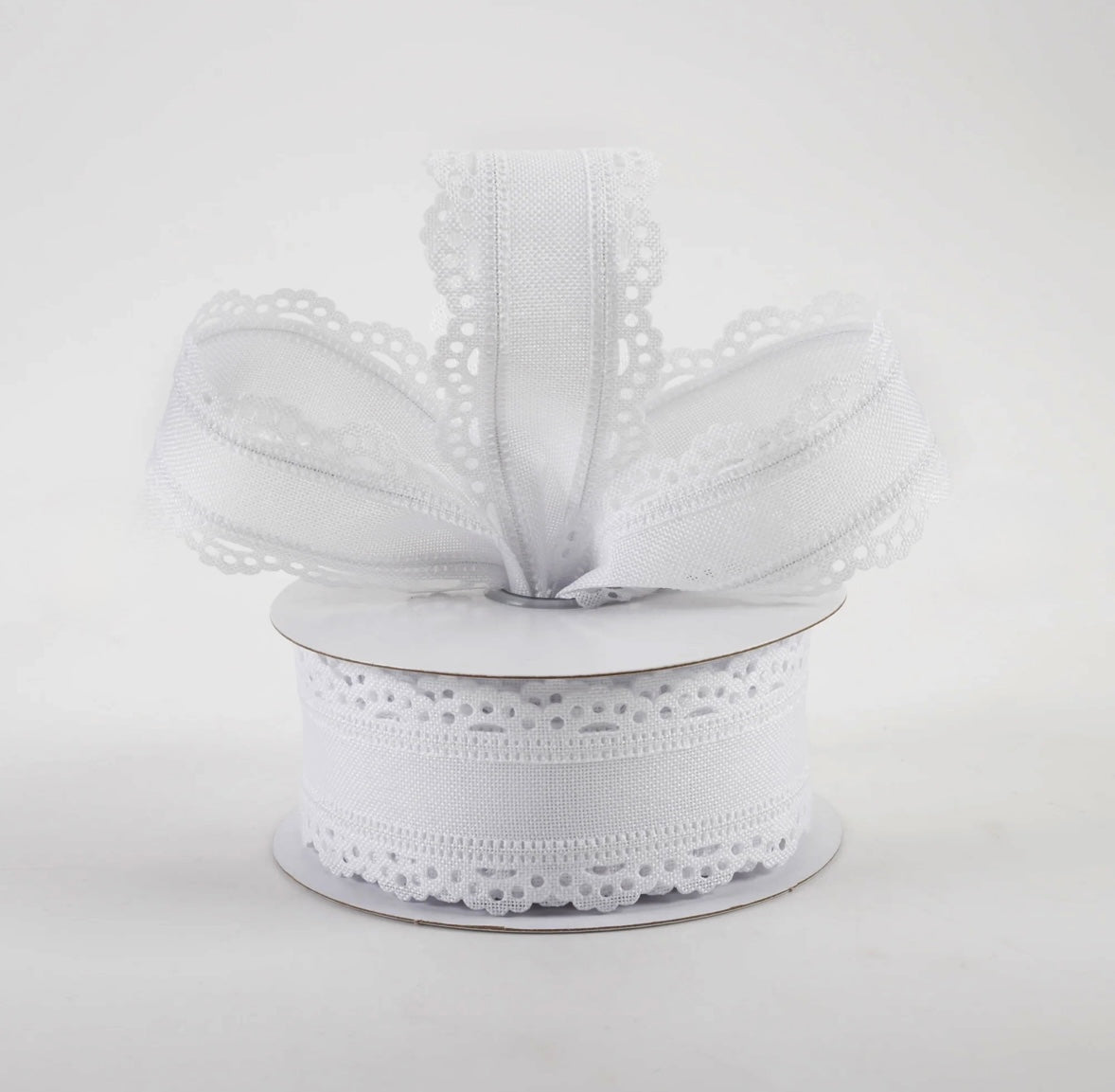 USA 1.5” scalloped edge white ribbon full roll 10 yards