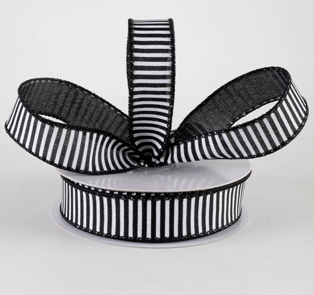 USA 7/8” horizontal thin strips, black and white, full roll 10 yards