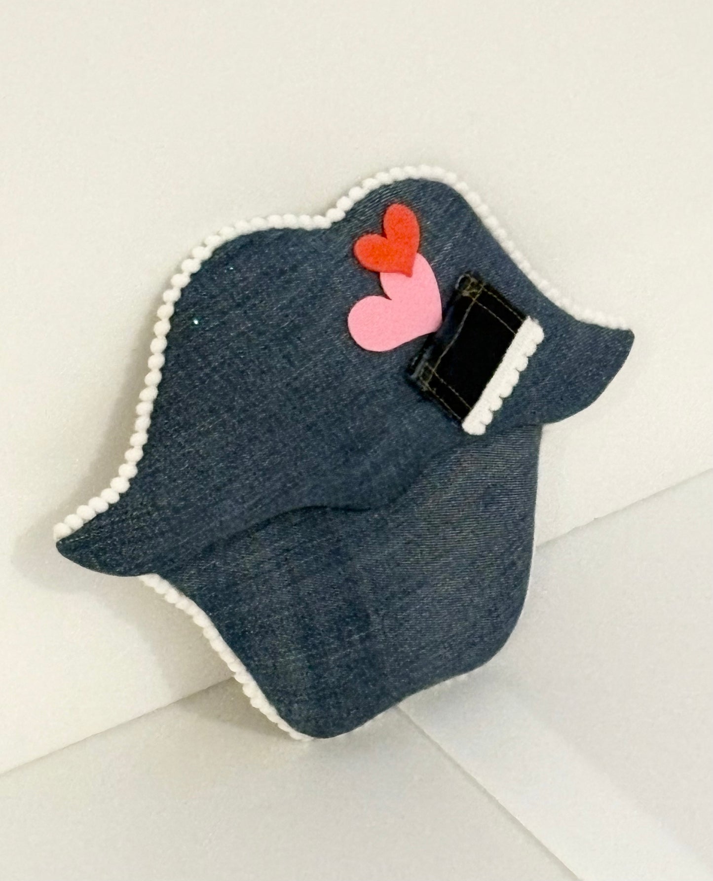 Lips attachment blue jeans material
