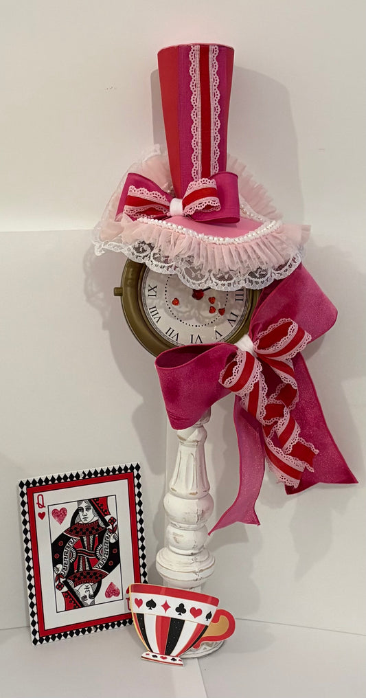 005 Queen of Hearts, Alice in wonderland clock set
