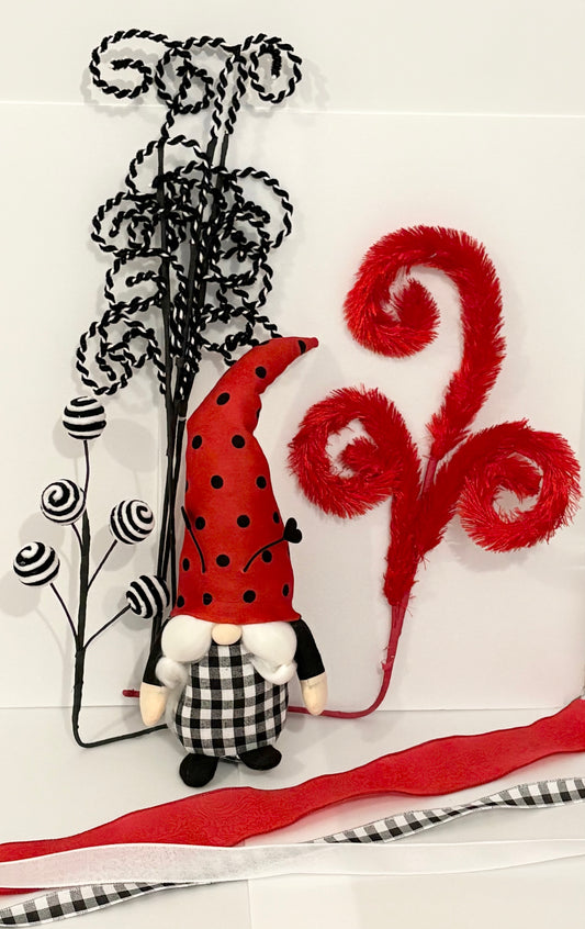 Ladybird gnome set in red, black and white