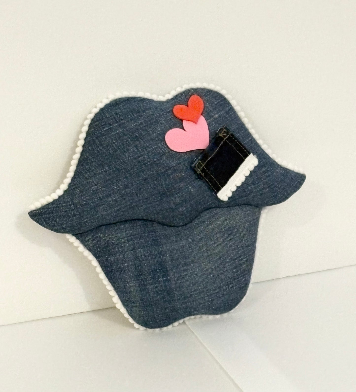 Lips attachment blue jeans material