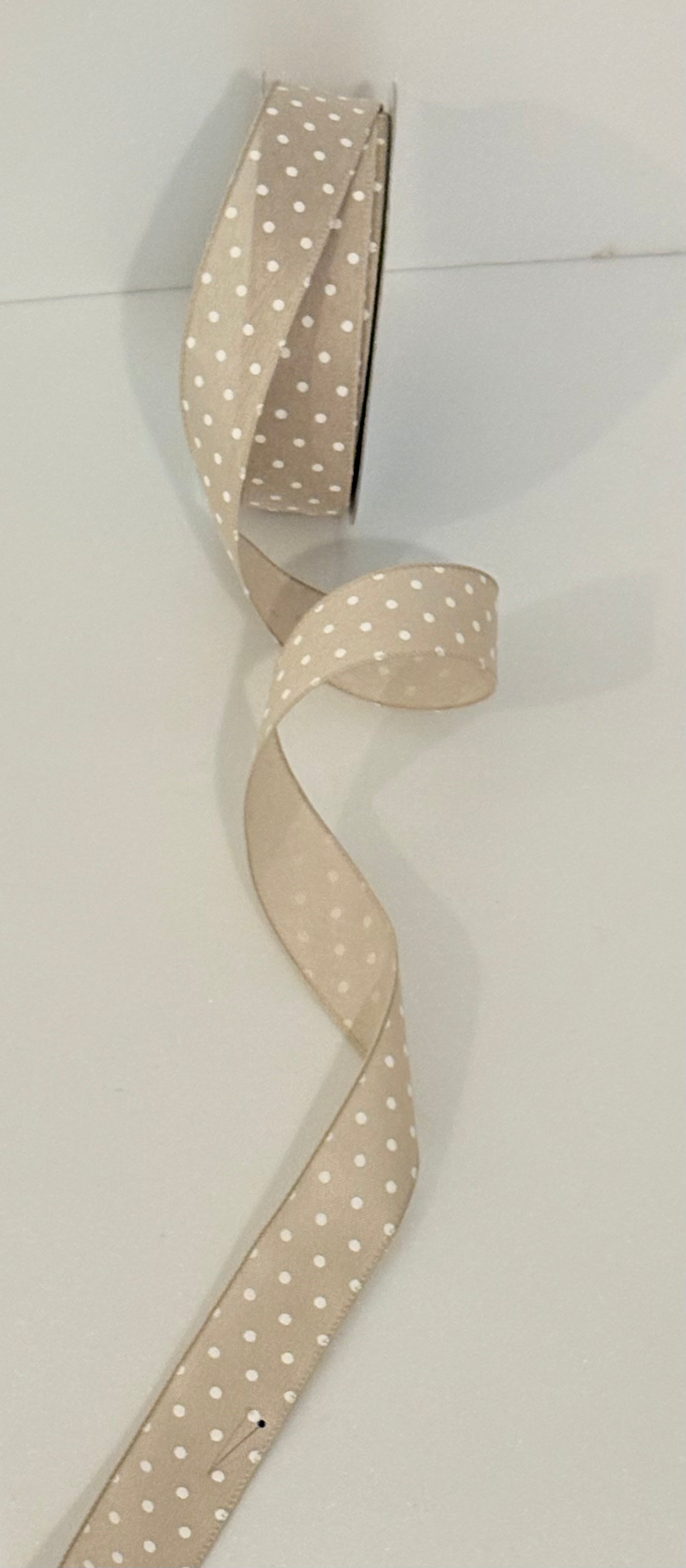 1.5” wired ribbon, natural burlap with white dots, sold by the meter