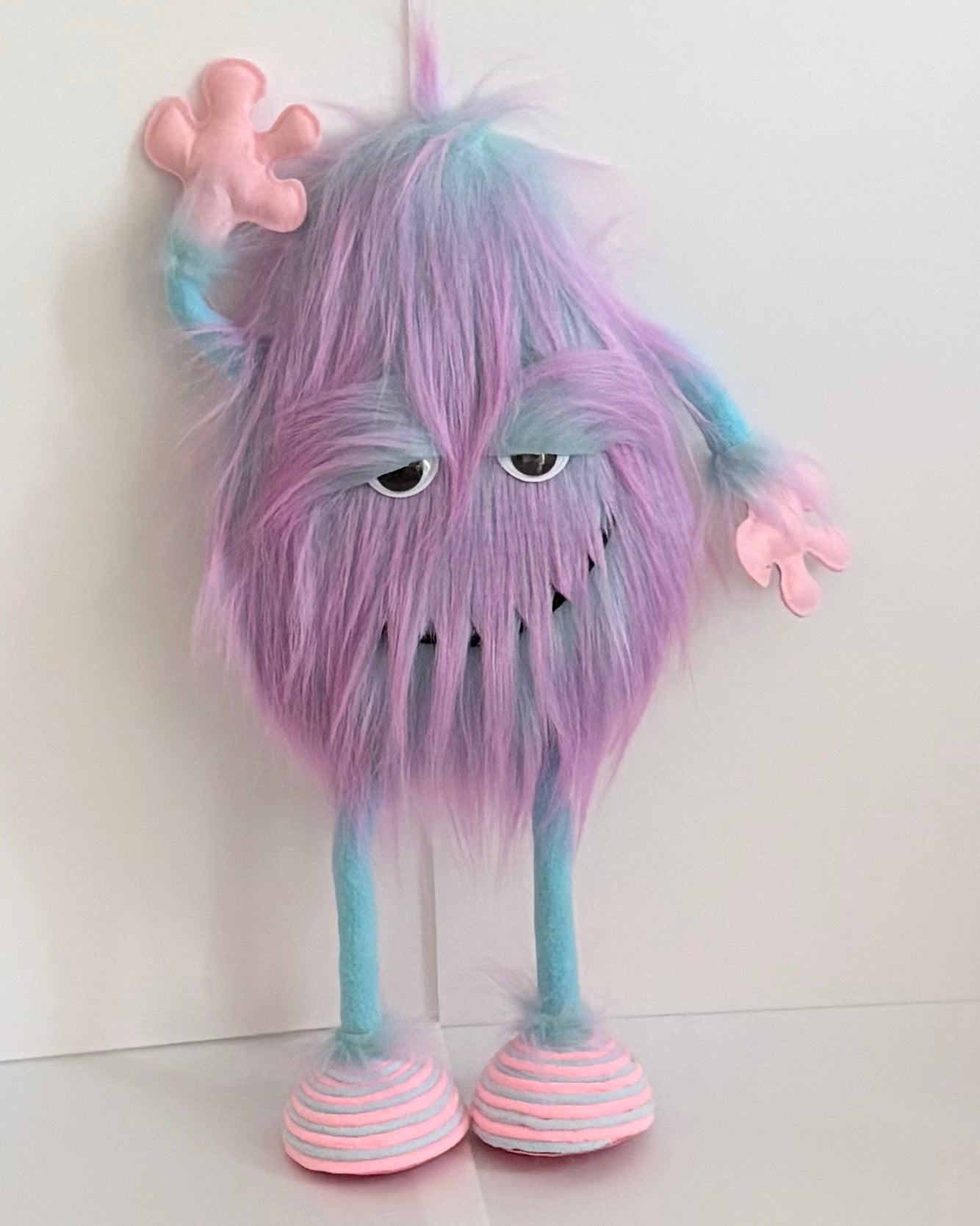 XL fluffy monster, pink and blue