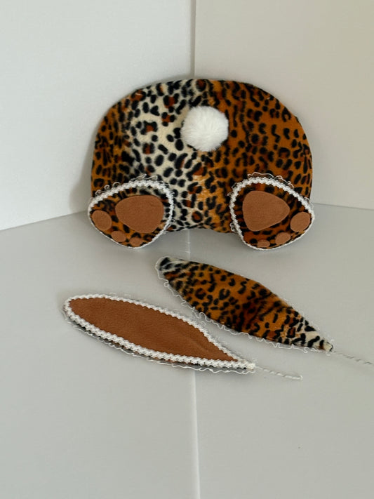Bunny butt with ears set in furry animal print