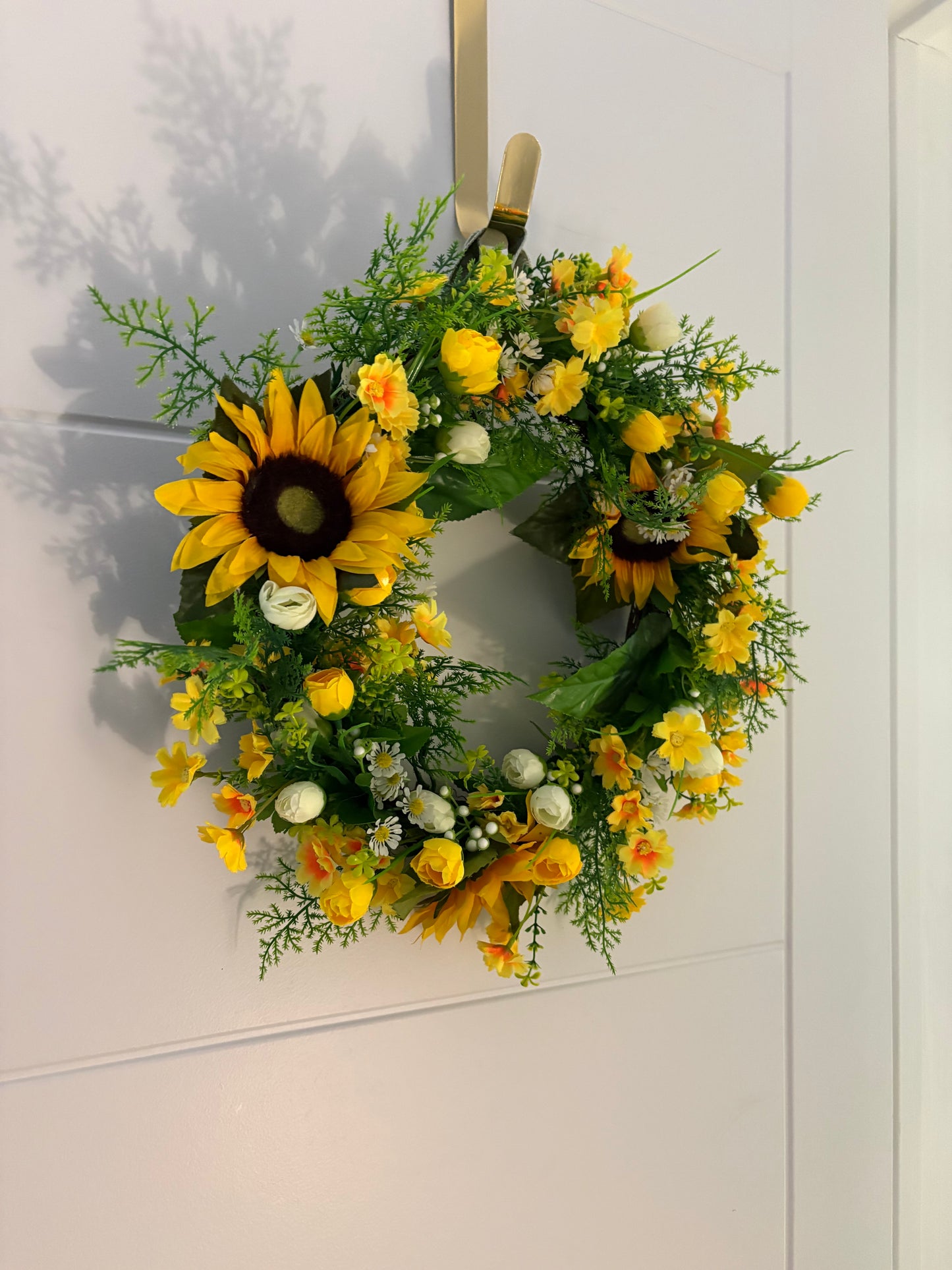 Pretty spring grapevine wreath in vibrant yellow and green